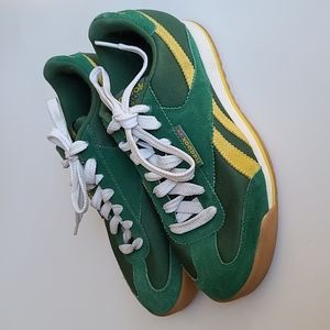 Reebok Classic Unisex Low-Top Sneakers